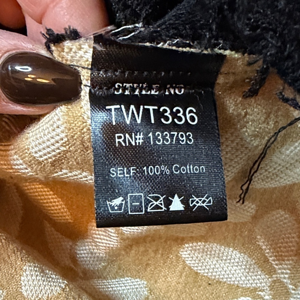 POL Cropped Jacket - NWT - Picture 8 of 9